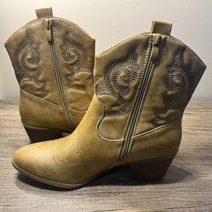 Global Win (Women's Size 8.5) Western Boots